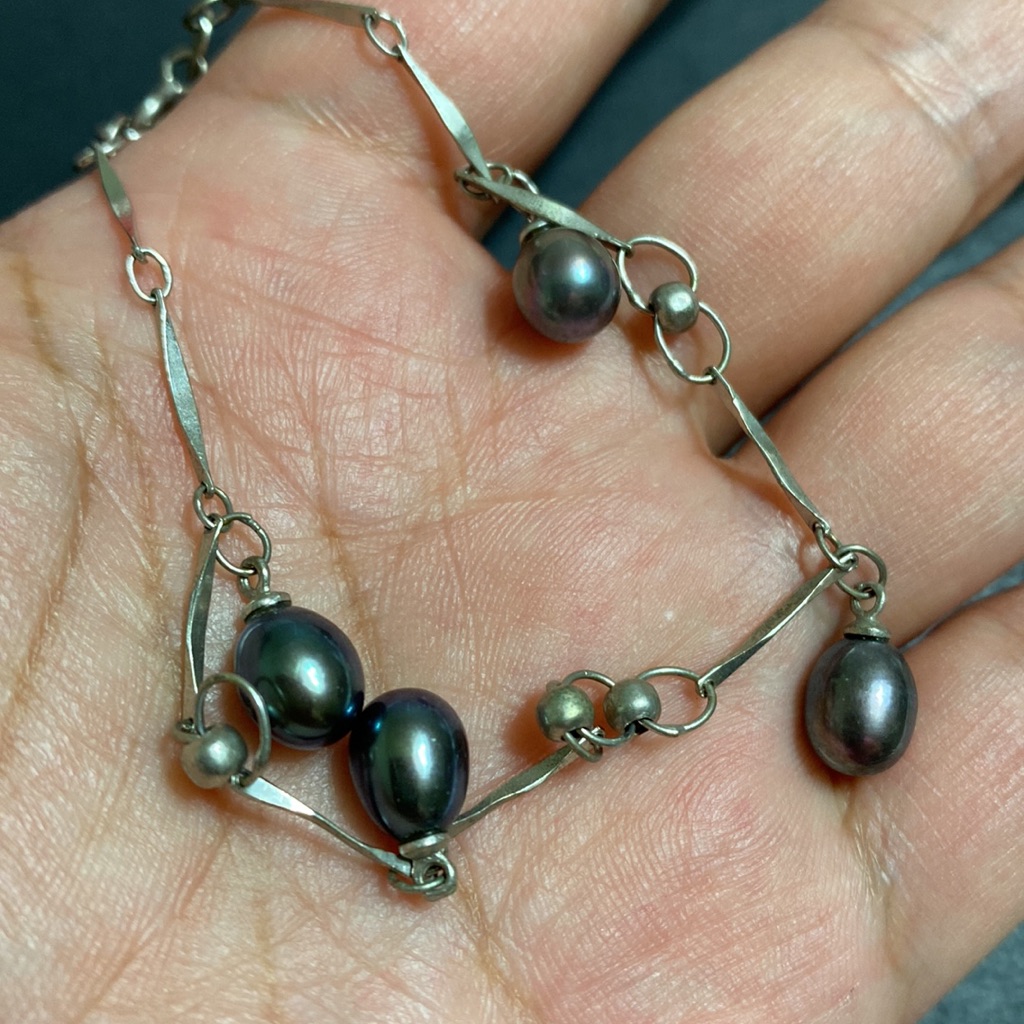 Freshwaterpearl Bracelet 25$